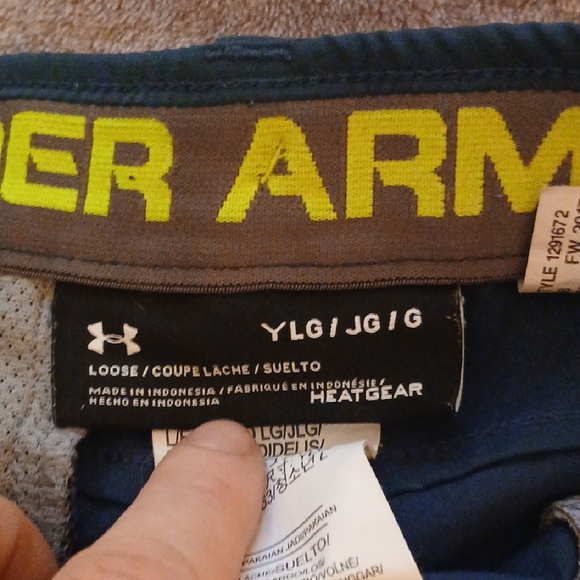 Under Armour Blue Flat Front Shorts - Picture 2 of 7